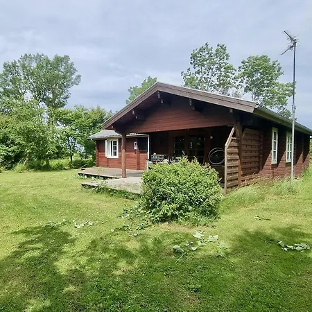 Tatil Evi Ferienhaus-auf-naturgrundstueck-mit-ofen-tischfussball-und-zwei-terrassen Ristinge