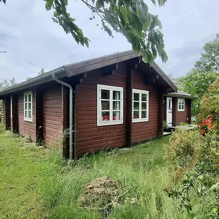 Tatil Evi Ferienhaus-auf-naturgrundstueck-mit-ofen-tischfussball-und-zwei-terrassen Ristinge