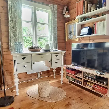 Tatil Evi Ferienhaus-auf-naturgrundstueck-mit-ofen-tischfussball-und-zwei-terrassen Ristinge
