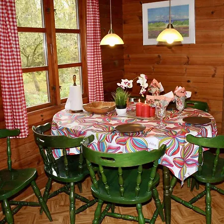 Ferienhaus-auf-naturgrundstueck-mit-ofen-tischfussball-und-zwei-terrassen Tatil Evi *