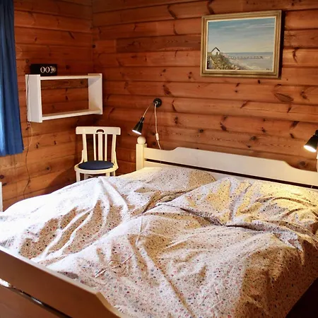 Ferienhaus-auf-naturgrundstueck-mit-ofen-tischfussball-und-zwei-terrassen Tatil Evi *