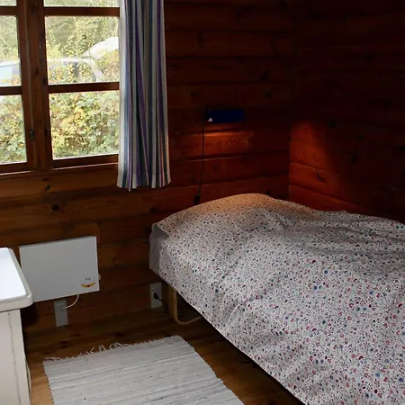 Ferienhaus-auf-naturgrundstueck-mit-ofen-tischfussball-und-zwei-terrassen Ristinge