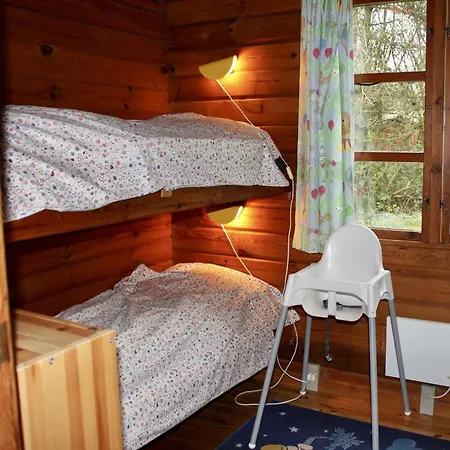 Tatil Evi Ferienhaus-auf-naturgrundstueck-mit-ofen-tischfussball-und-zwei-terrassen *